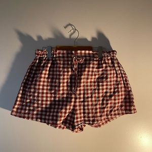 4/20 super cute plaid shorts